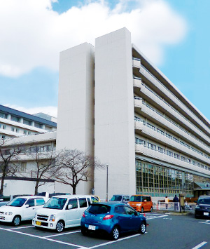 京都市立病院の外観写真