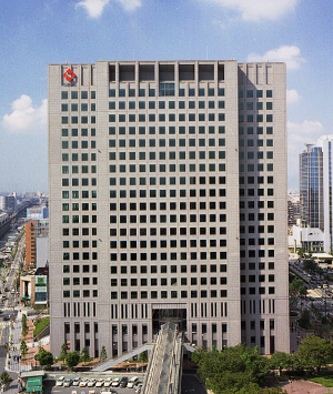 日本生命ビル 管理実績 星光ビル管理株式会社